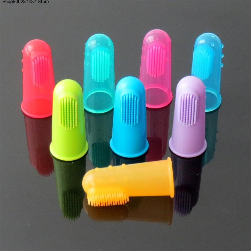 Finger Toothbrush for Dogs & Cats - Fresh Breath Starts Here! 🦷