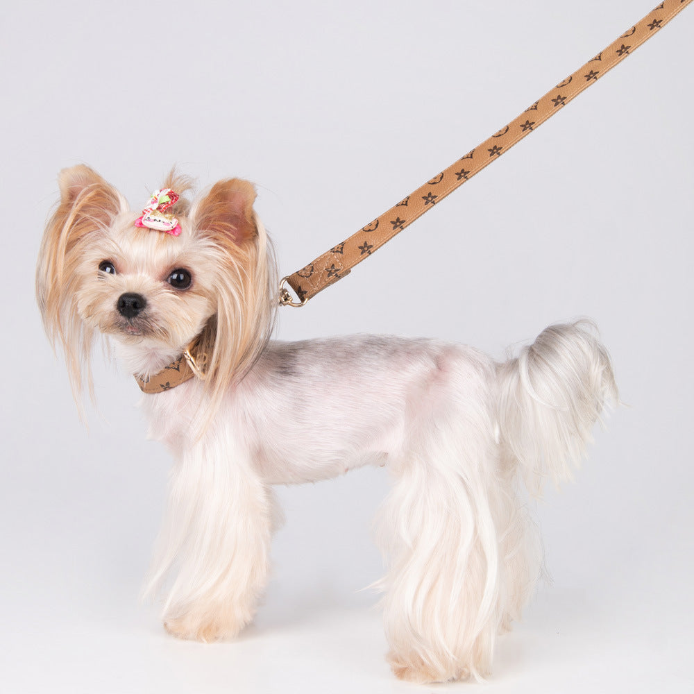 The LuxeLeash PU Leather Dog Collar & Leash Set - Stylish Anti-Tangle Walking Set for Dogs & Cats! 🐶🦴