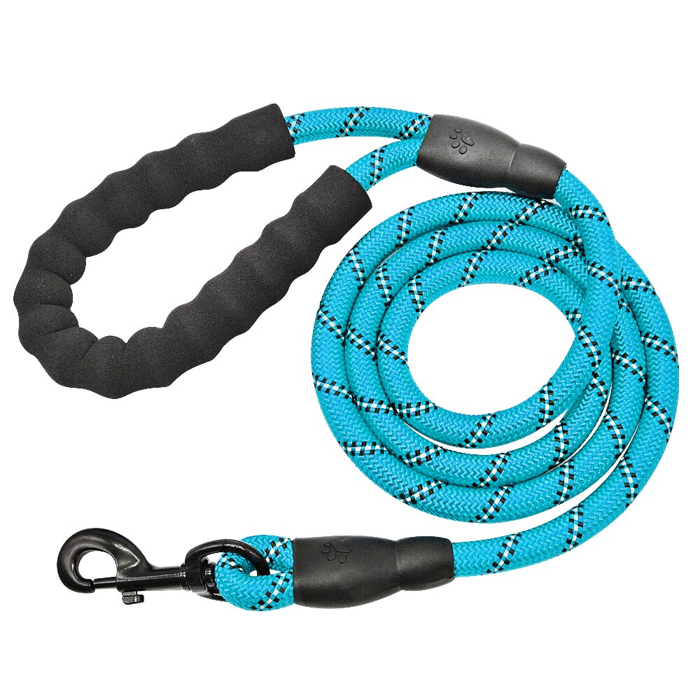 The NightWalk Reflective Dog Leash - Heavy-Duty Nylon Lead for Dogs of All Sizes! 🐶🔦