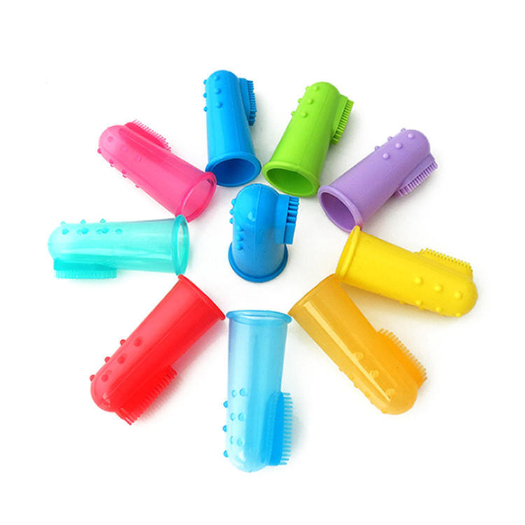 Finger Toothbrush for Dogs & Cats - Fresh Breath Starts Here! 🦷