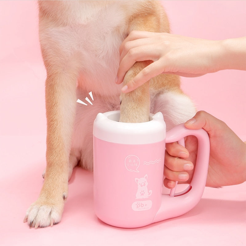 The Muddy Paws Silicone Paw Washer Cup - Clean Paws in Seconds! 🐾💧