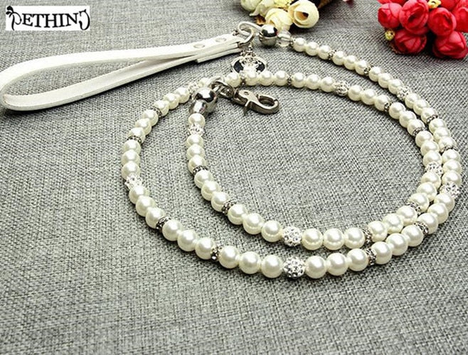 The DiamondStroll Pearl Dog Leash - Elegant Diamond & Pearl Chain Lead for Small & Medium Dogs! 🐶💎
